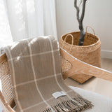 Totaras Tussock Throw
