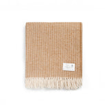 Winiata Wheat Throw