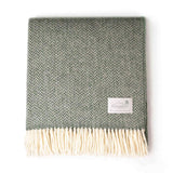 Goss green throw